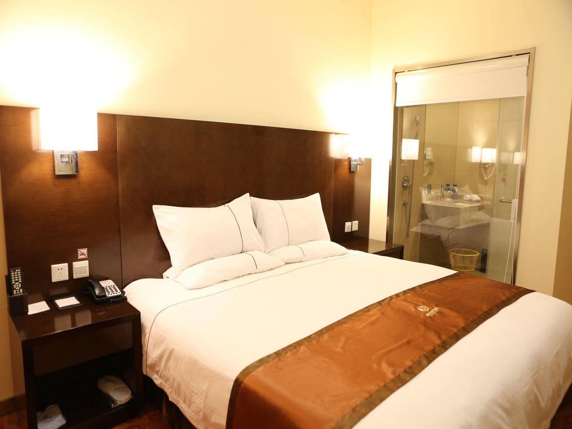 Benjoy Hotel - Jinqiao Branch Shanghai Exterior foto
